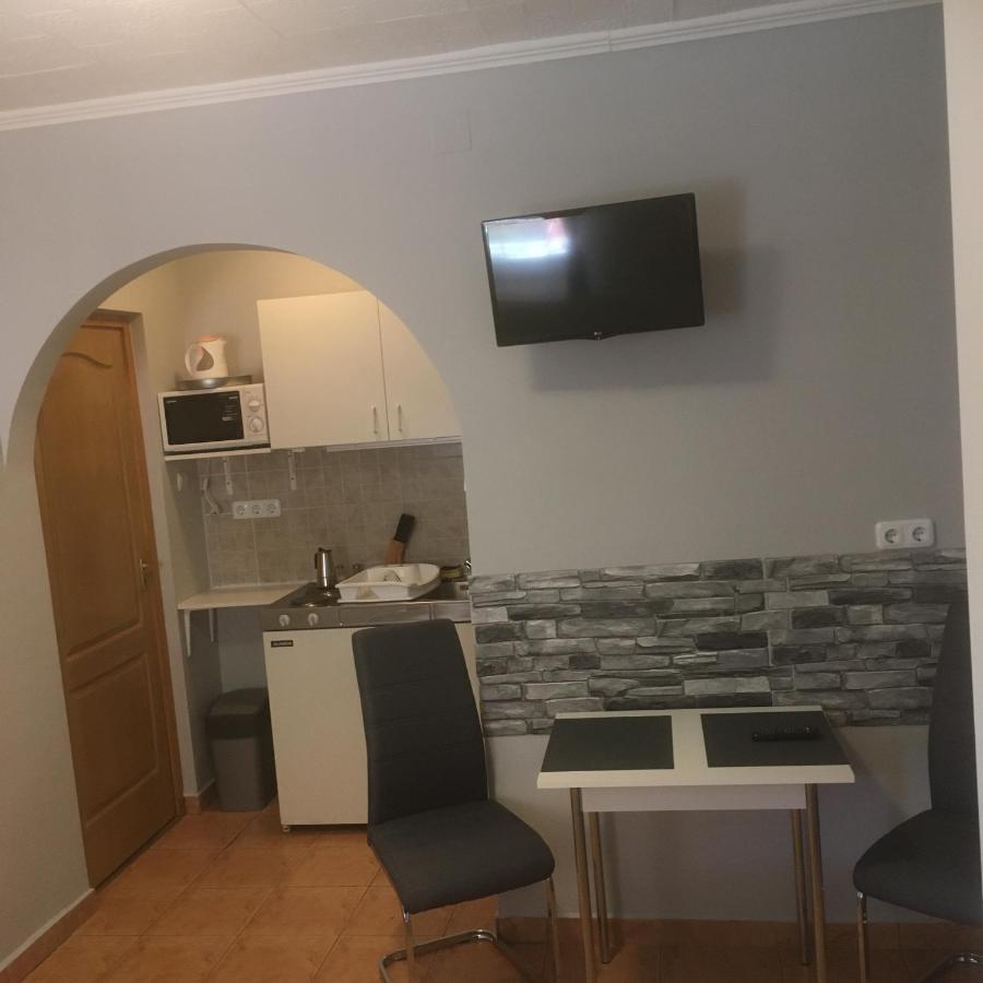 Liliom Vendégház Bakonybél Esterno foto